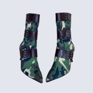 Camo boots size 38